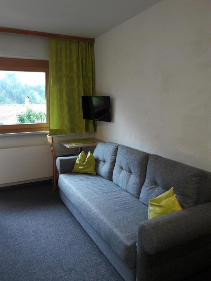 Haus Lifinar - Carmen Juen Apartman Sankt Gallenkirch Kültér fotó