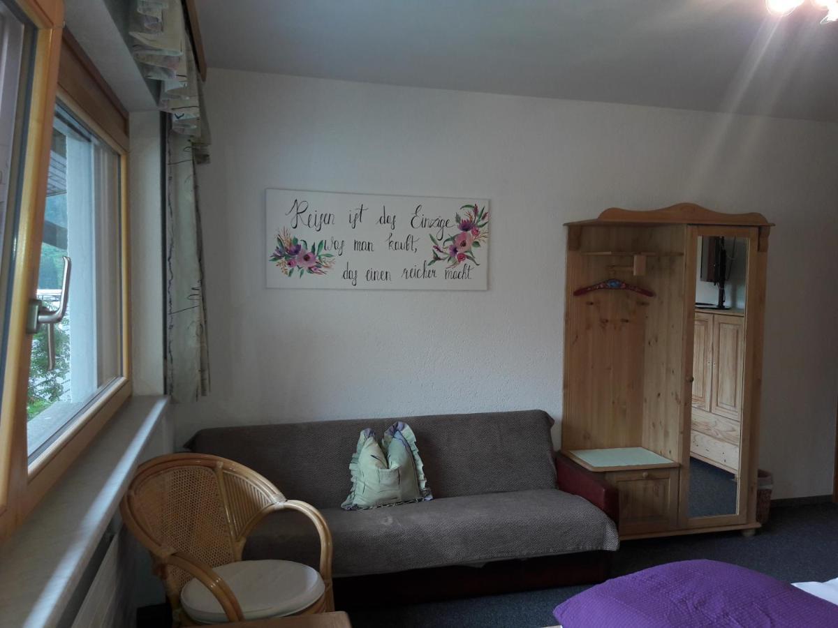 Haus Lifinar - Carmen Juen Apartman Sankt Gallenkirch Kültér fotó